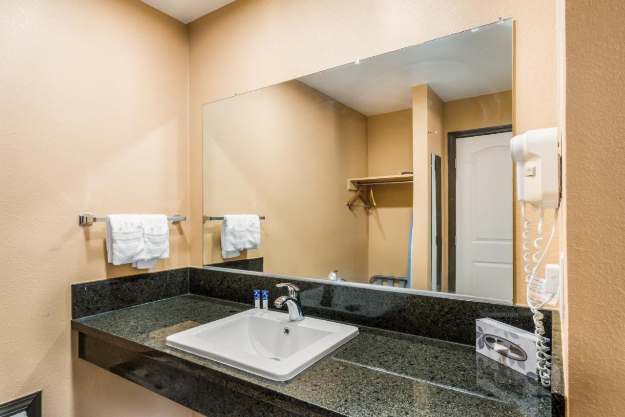 Americas Best Value Inn - Ukiah Exterior foto