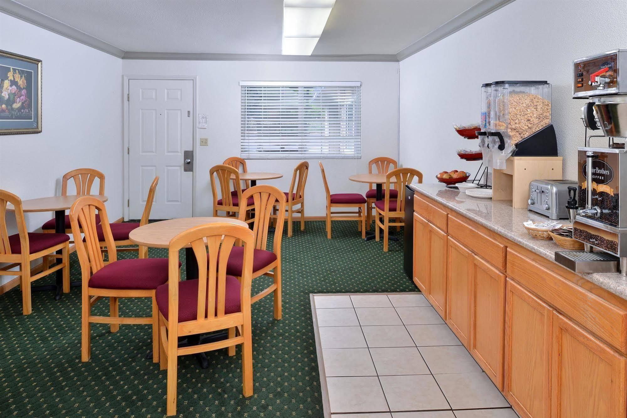 Americas Best Value Inn - Ukiah Exterior foto